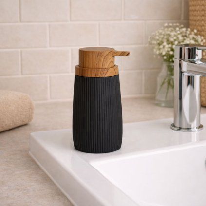 davkovac na mydlo cerny (1)