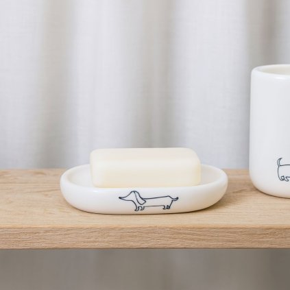 mýdlenka bila s jezevcikem