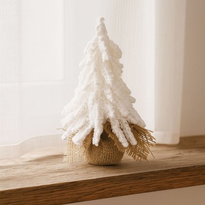 dekoracni stromek bily (1)