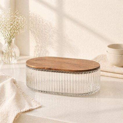 sklenena doza s dreveny vikem