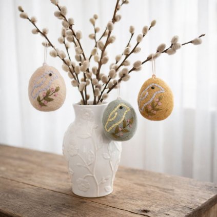 plstena vajicka birds