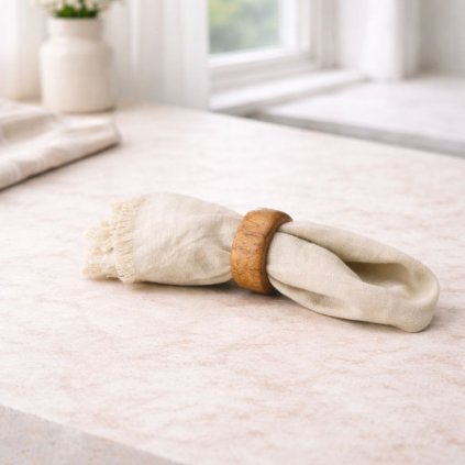 drevený kroužek na ubrousky (2)