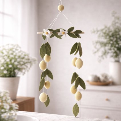 Závěsná plstěná dekorace citronovník mood