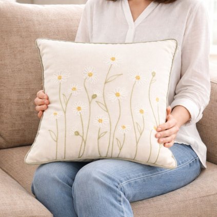 povlak na polstar vysivany s kvetinami (4)