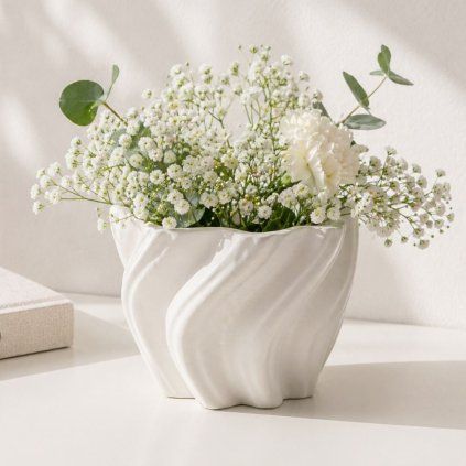 obal na kvetiny vlnity v bile barve (3)