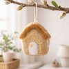 Závěsný plstěný jarní domeček okrový mood