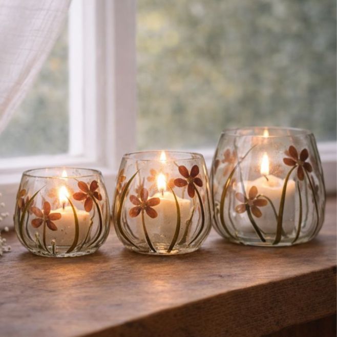 Dnešek byl dlouhý… ale krásný. Vybalovali jsme novinky, rov­nali je do regálů a zabalili všechny objednávky, které už jsou...