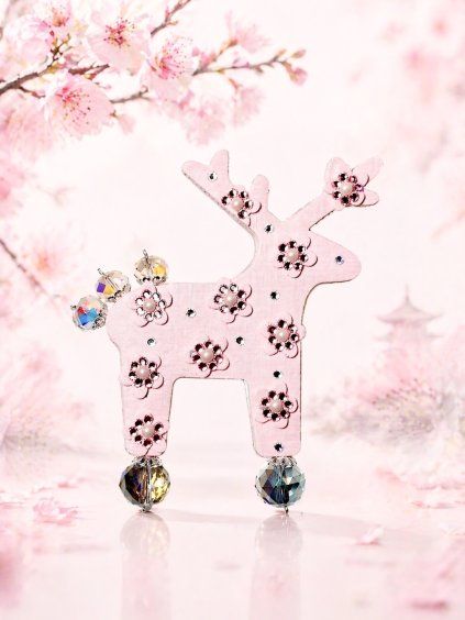 Světle růžová jelení brož