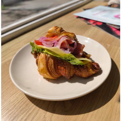 Croissant se šunkou a sýrem 4 kusů