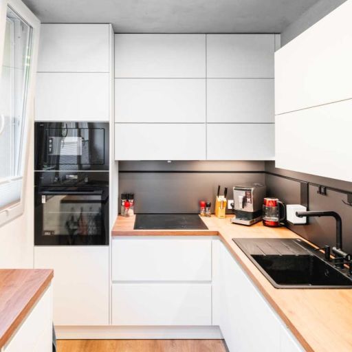 Realizace kuchyně v panelovém domě na Lesné v Brně mobil