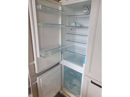 MIELE KF 37132 iD