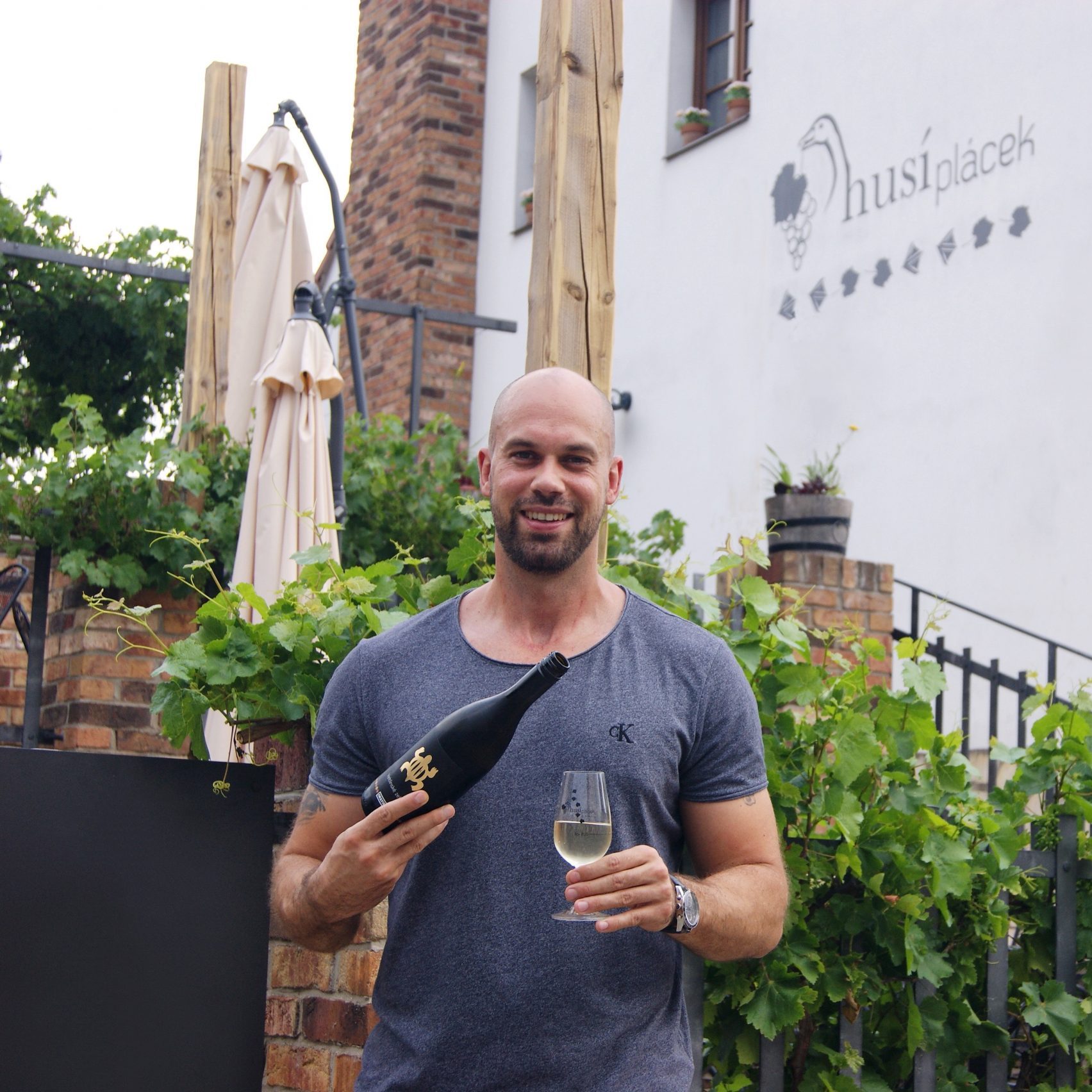 Moravské víno inspirováno africkým kmene Zůlů