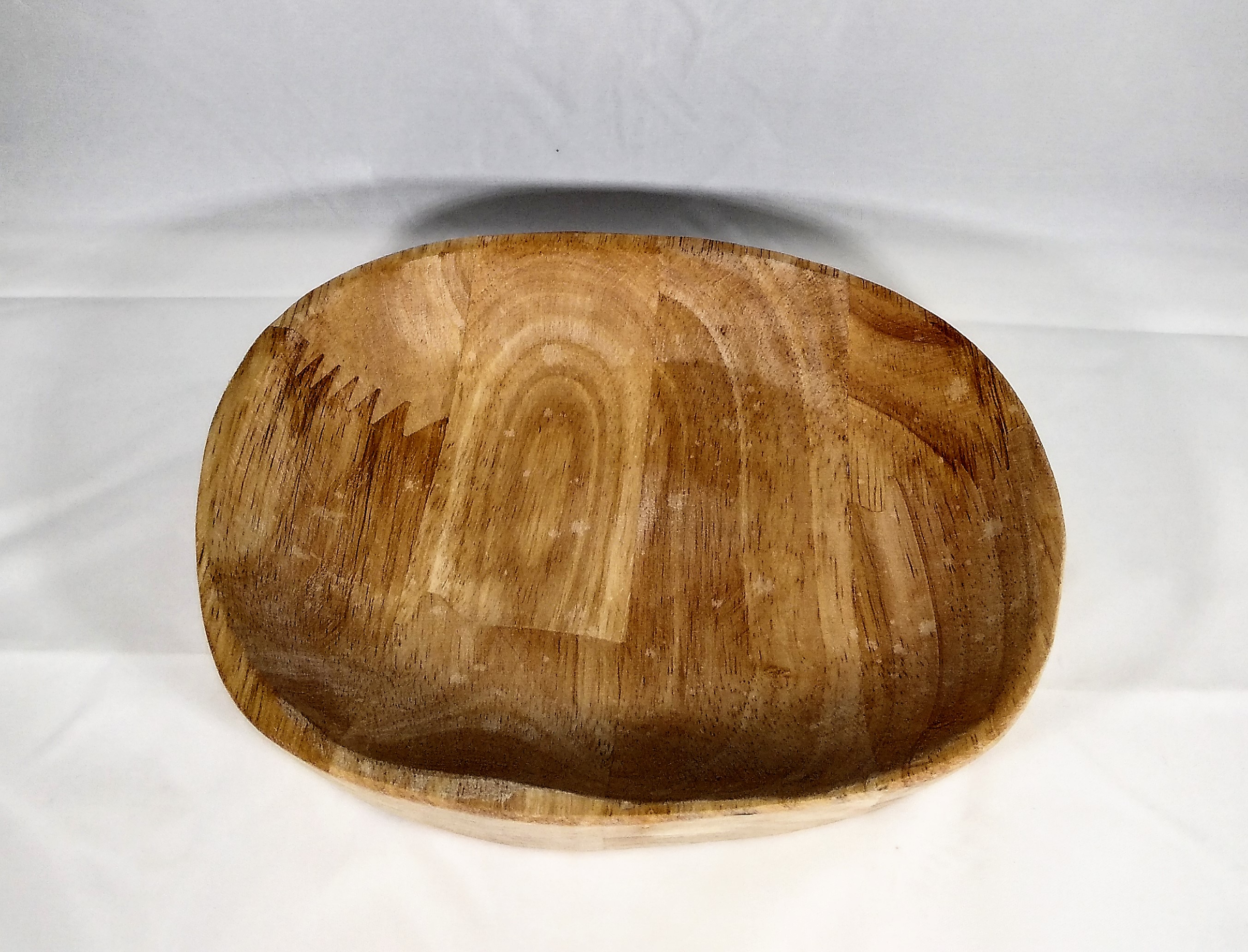Dřevěná miska z masivu III.