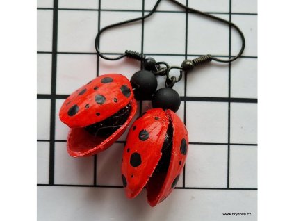 Náušnice pistáciové berušky