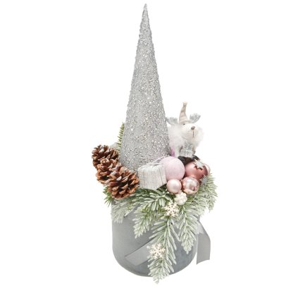 Vánoční dekorace se sobem