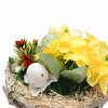 Jarní květinová dekorace s kuřátky  Jarní květinová dekorace s kuřátky