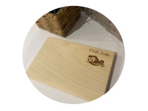 Dřevěné prkénko s gravírováním
