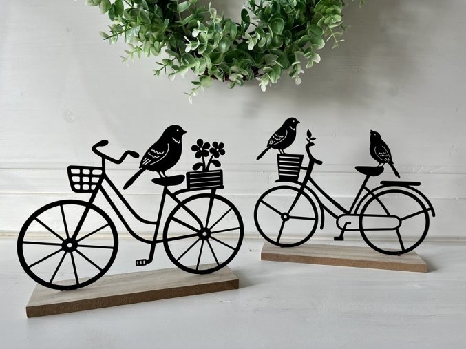 Dekorace kovové kolo na podstavci