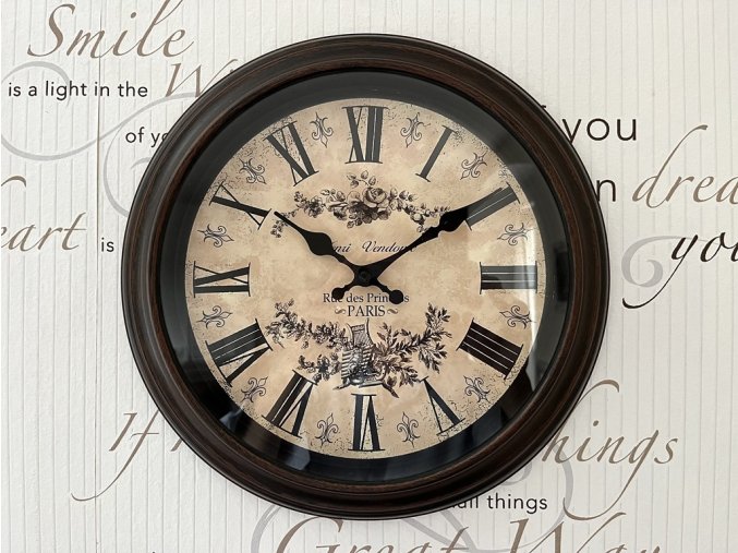 Hnědé nástěnné hodiny Rue Paris 1