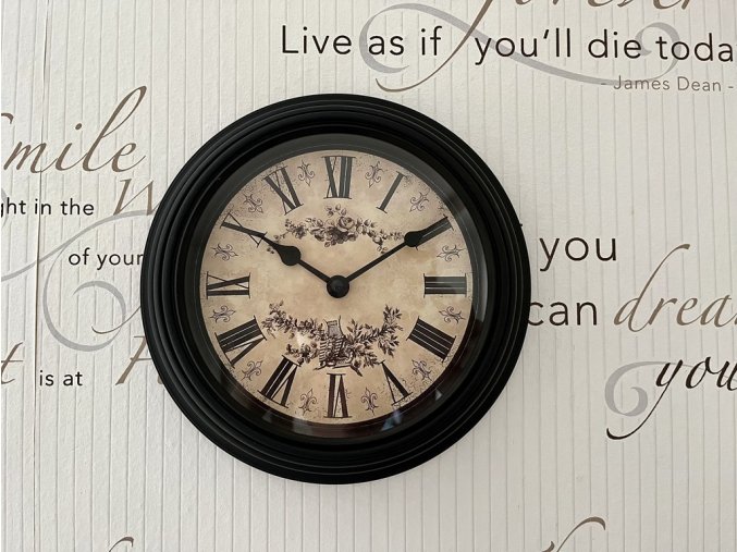 Granitovo béžové rustikální nástěnné hodiny 1