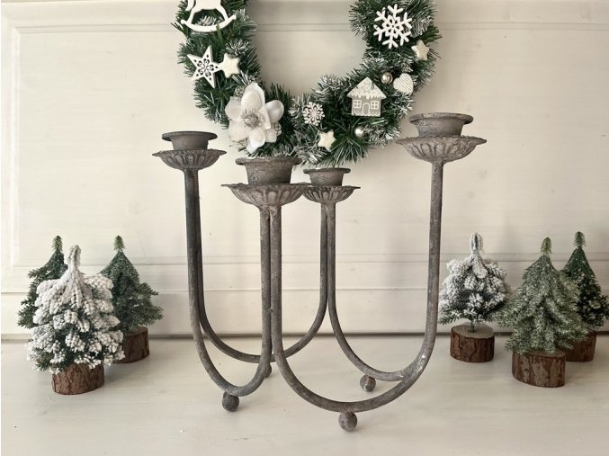 Šedý adventní kovový svícen