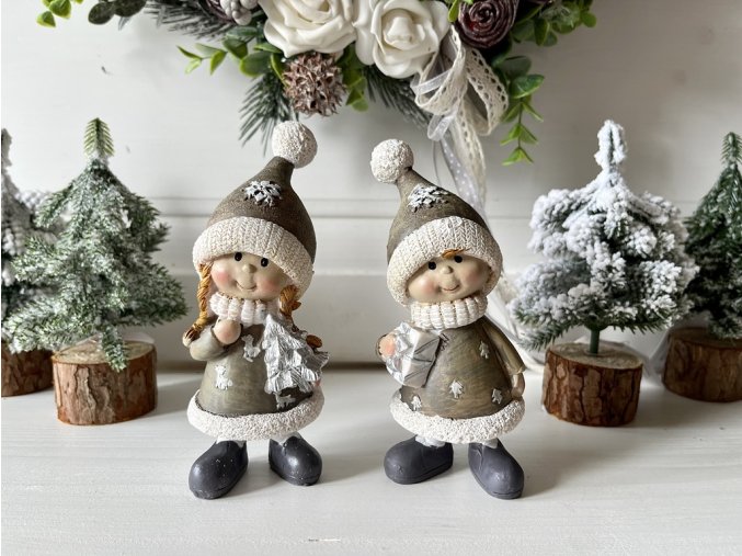 Dekorace děti s čepicí