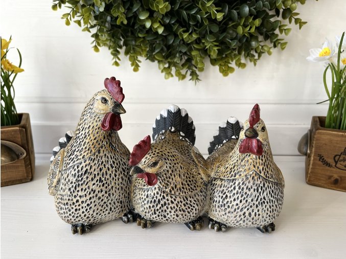 Dekorace tři slepičky