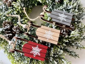 Dřevěné sáňky střední 1