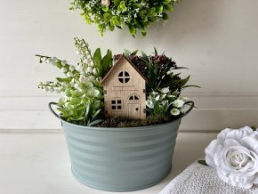 Jarni dekorace v plechove nadobe s prirodním domeckem 2