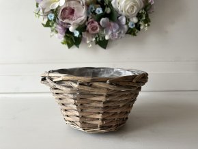 Malý proutěný květináč 1