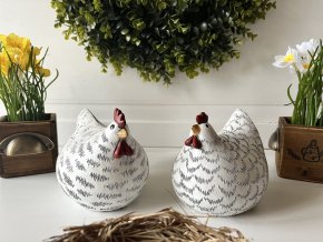 Dekorace slepička bílo-černá větší - 2 varianty