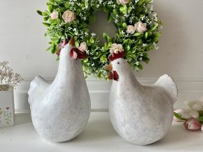 Bílá slepicka a kohoutek