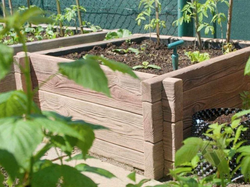 Betónový vyvýšený záhon modulárny