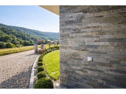 Silver shine remienkovy obkladovy kamen