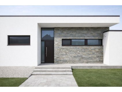 Gold green obkladovy panel na fasade domu