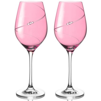 pink silhouette gravirovane svatebni sklenice na bile vino