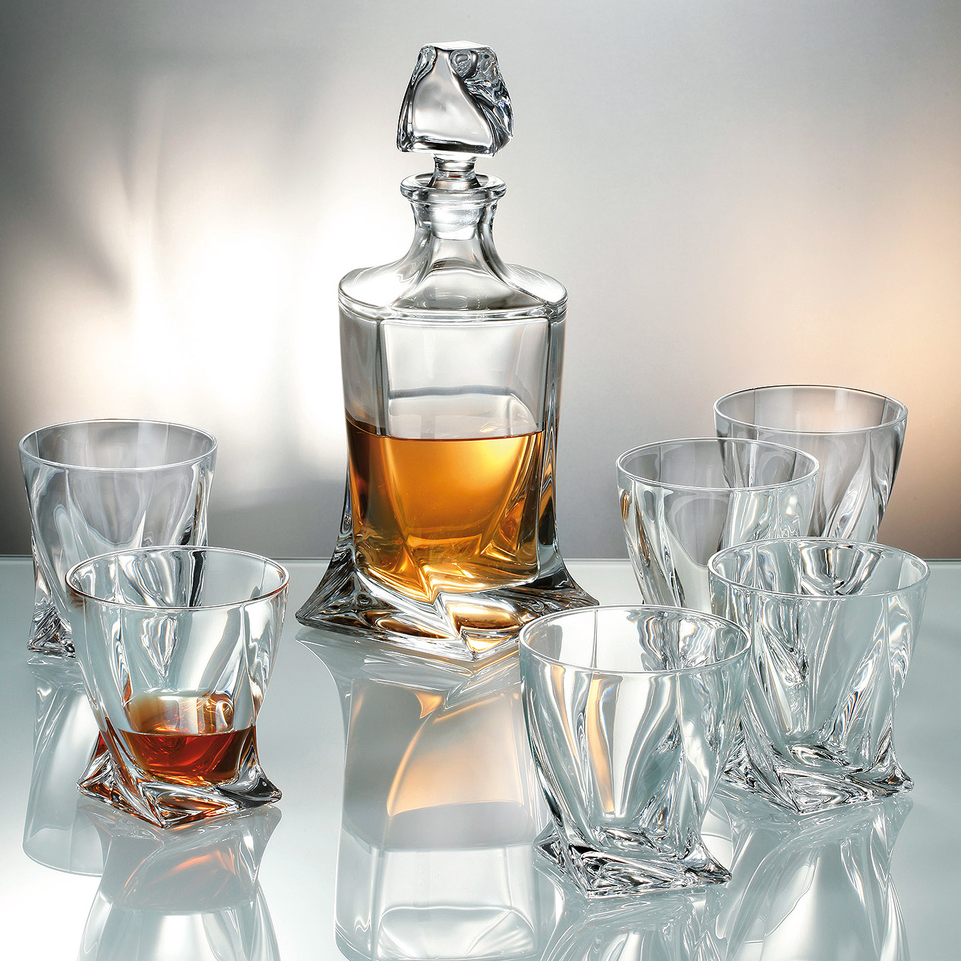 Crystalite Bohemia křišťálový whisky set Quadro (1+6)