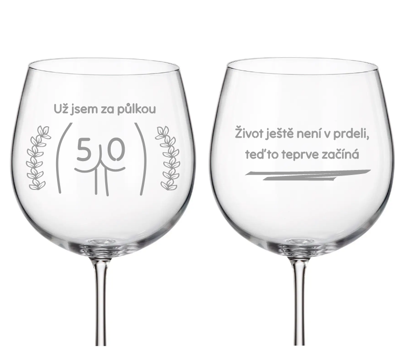 Vtipné skleničky na červené víno k narozeninám UŽ JSEM ZA PŮLKOU 2KS