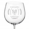 Vtipná sklenička k narozeninám na červené víno UŽ JSEM ZA PŮLKOU