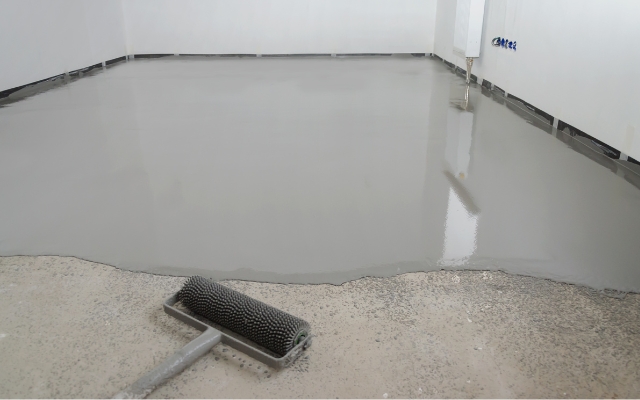 Nejodolnější epoxidové a polyuretanové podlahy pro technické místnosti