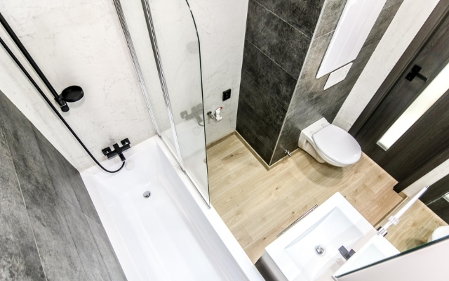 Betonová stěrka do sprchového koutu: moderní a odolné řešení