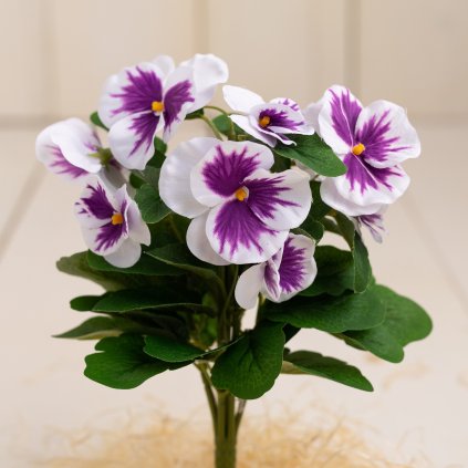 250a3b1b 4765 48d8 a040 6e0b723327a5