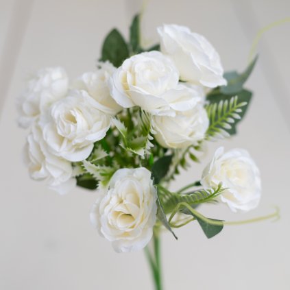 f18c4531 0136 45c3 92f3 5eaa11d98099