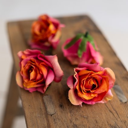 cfd7b390 cf08 4289 972d fd401930b823