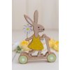 Drevená zajačica na kolobežke 19cm
