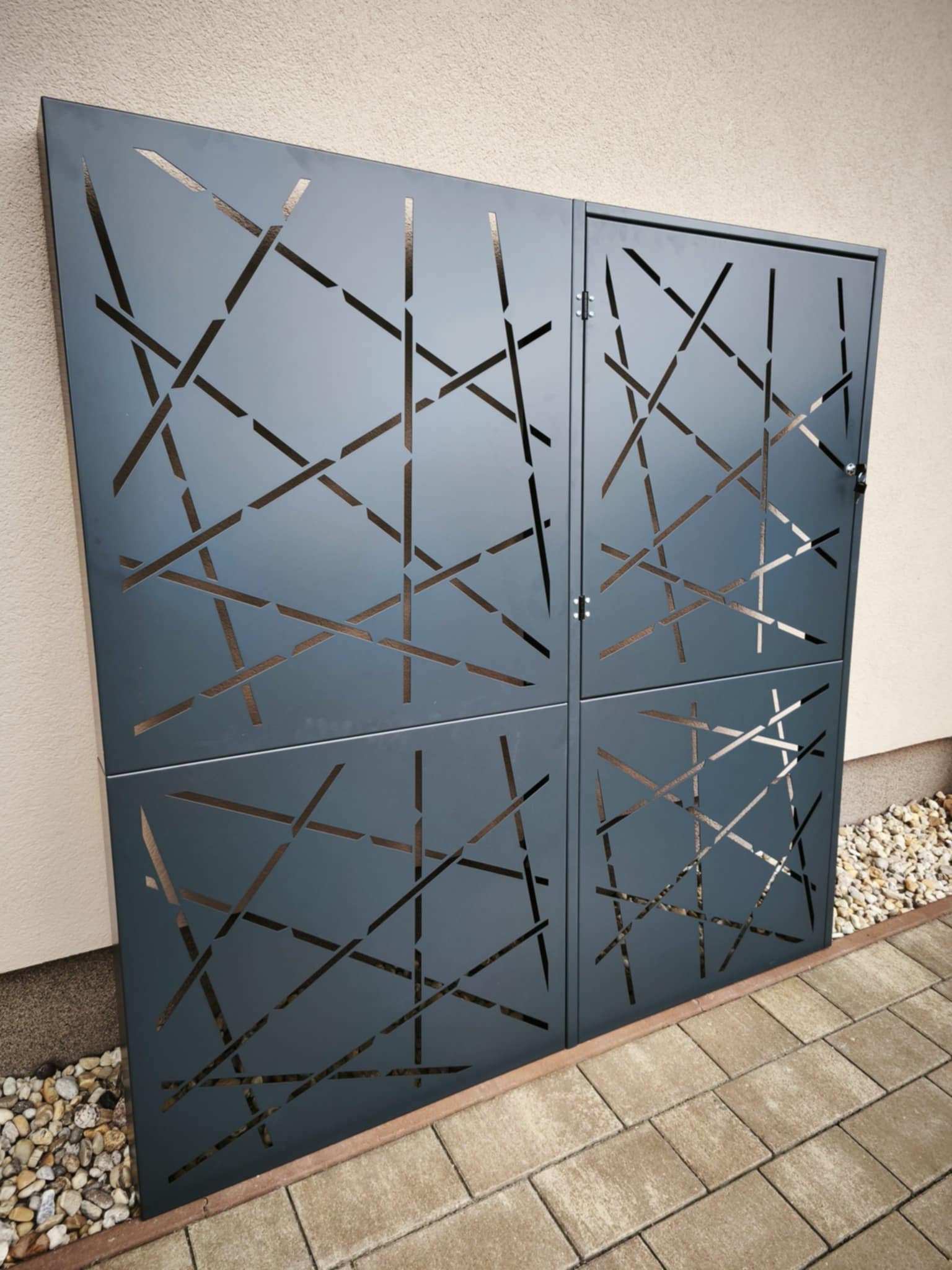 Villanyóra takaróburkolat