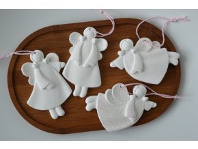 Sada andílků k zavěšení