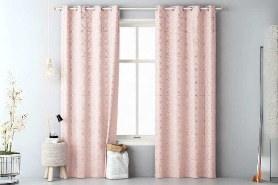 Moderní závěsy pro lepší spánek