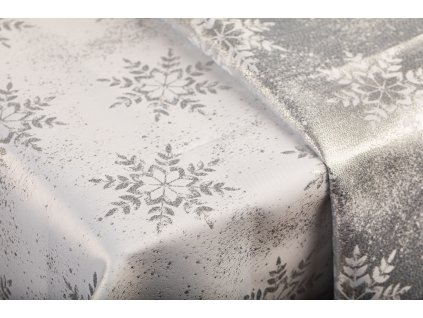 Luxusní Vánoční ubrus s vločkami - stříbrný SW15
