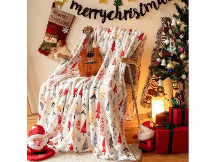 Vánoční deka se stromky v bílé barvě KFJ 11